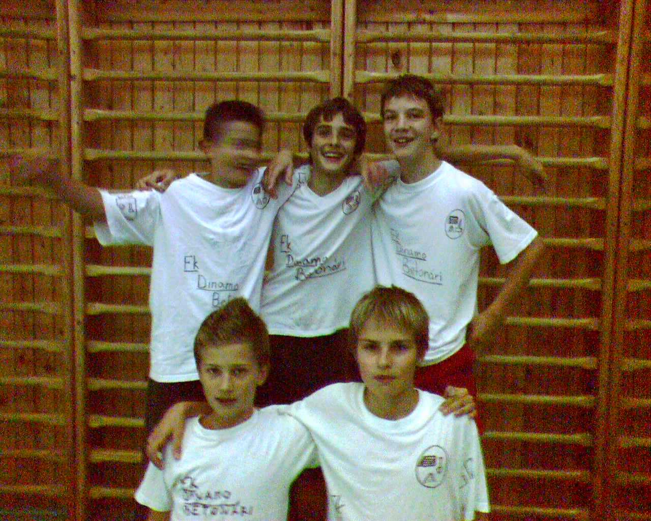 to je nas team no nie sme good